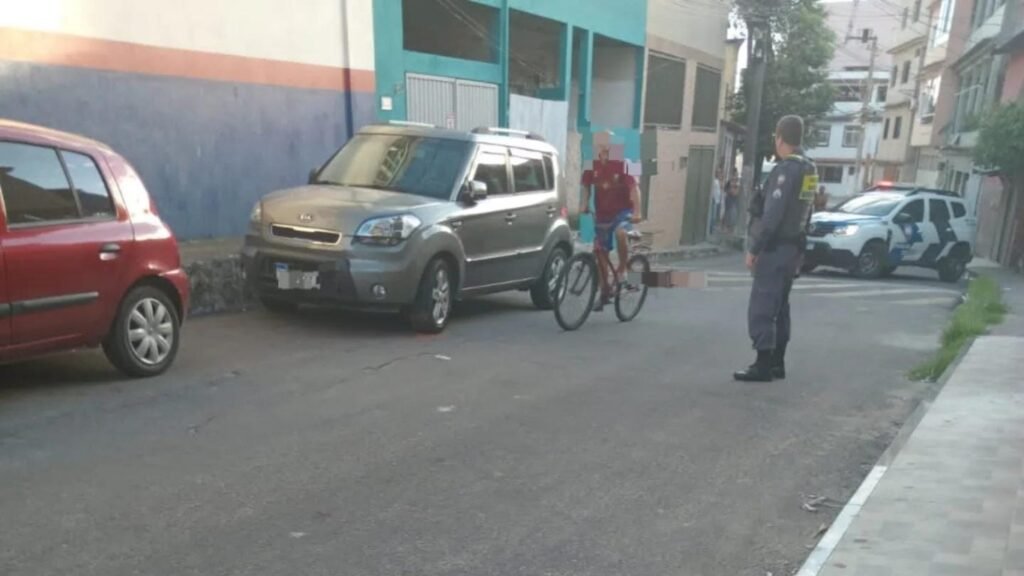 Jovem morre após ser espancado e baleado no meio da rua em Vila Velha