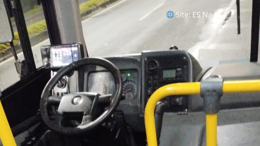 Motorista do Transcol é esfaqueado durante assalto a ônibus na Serra