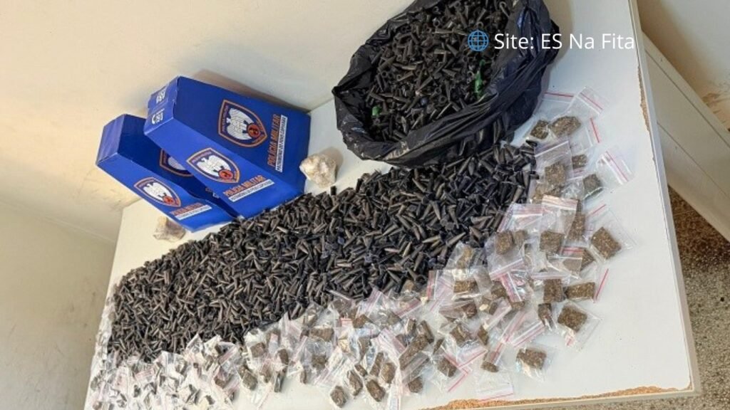 Suspeito corre e polícia encontra tonel enterrado cheio de drogas em Guarapari