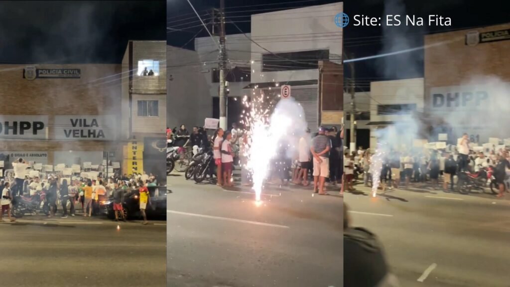 Parentes e amigos de vítimas de ataque a tiros protestam na frente de delegacia em Vila Velha