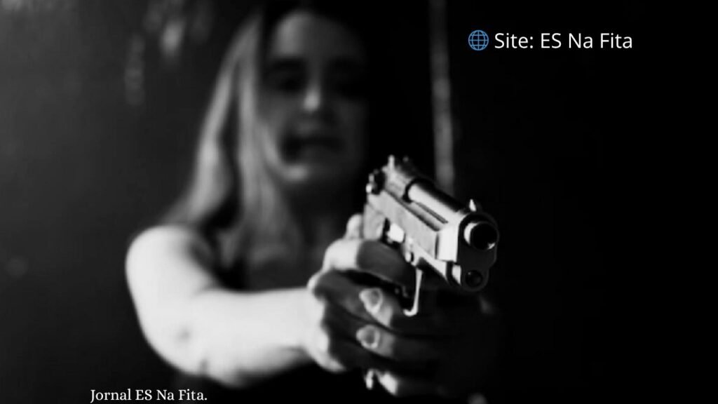 Carro entra na contramão e 4 suspeitos são presos após tiroteio com a PM