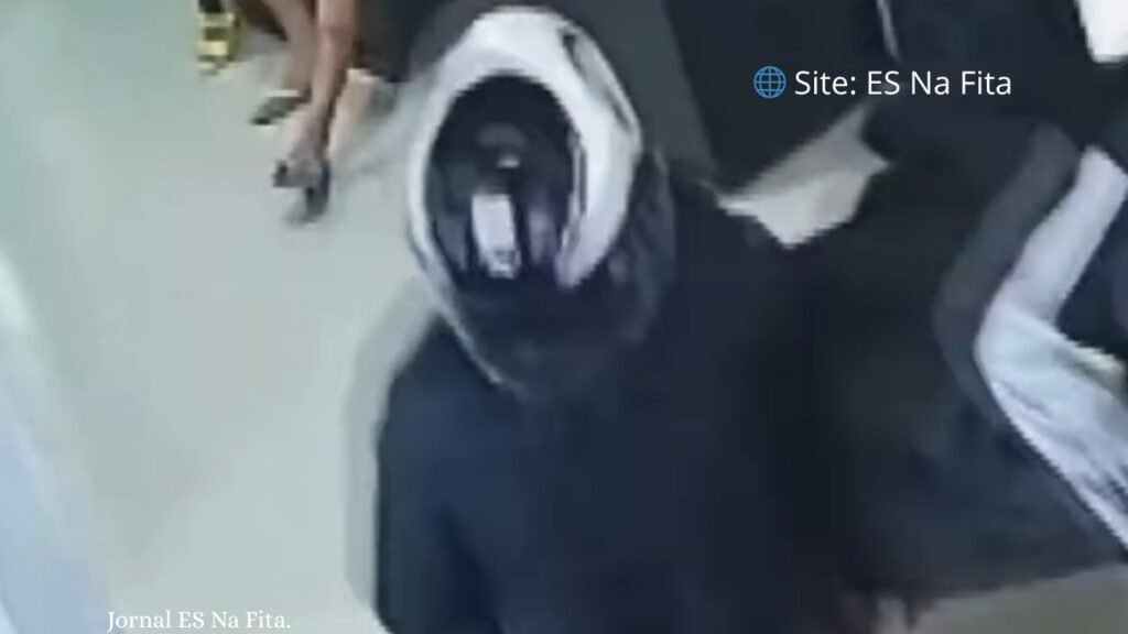 Em 40 segundos, quadrilha faz arrastão em pizzaria de Cariacica e foge de moto