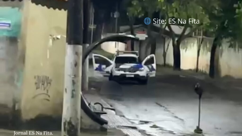 Homem é morto e duas pessoas são baleadas em ponto de ônibus na Serra