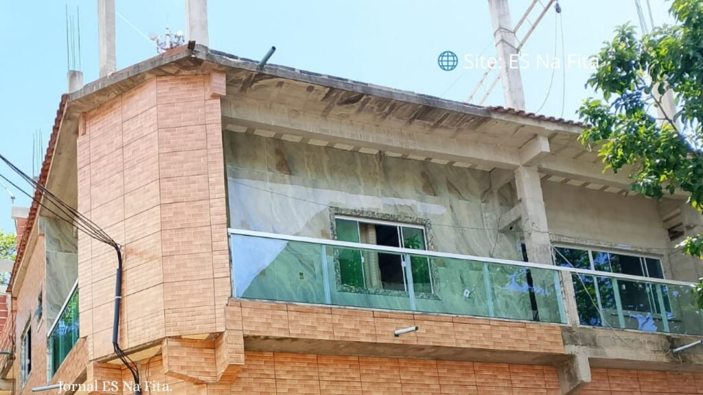 Mulher é encontrada morta em casa e marido confessa crime a vizinho na Serra