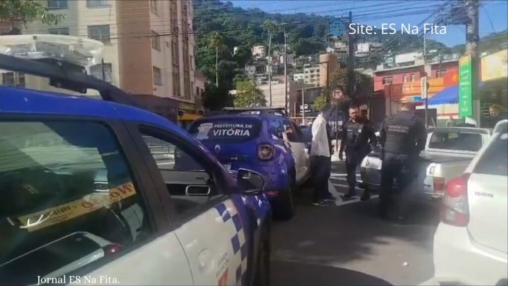 Motorista que levava pacientes é preso por embriaguez ao volante em Vitória