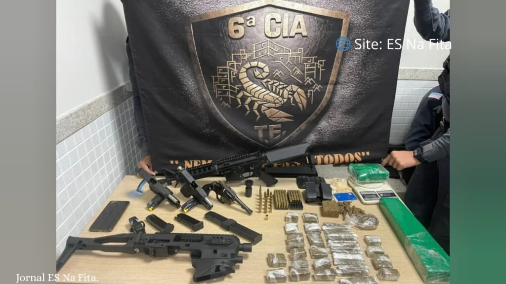 Polícia Militar encontra arsenal na casa de suspeito preso em Vitória.