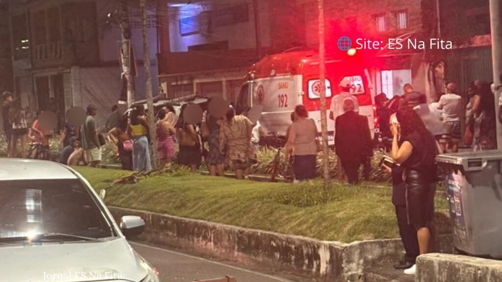 Ataque a tiros deixa quatro pessoas baleadas nas proximidades de distribuidora em Vitória Ataque a tiros em distribuidora deixa quatro feridos em Vitória.