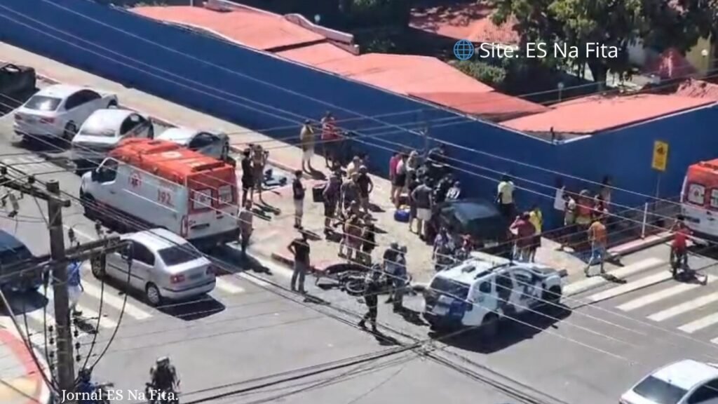 Mulher morre após ser atingida por carro e jogada contra muro em Vila Velha.