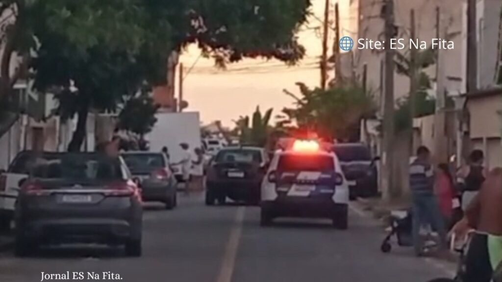 Homem é executado a tiros no meio da rua em Aracruz Homem é assassinado a tiros no meio da rua em Aracruz.