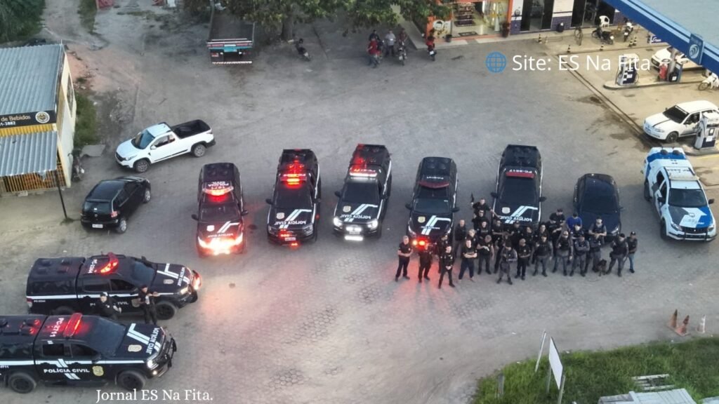 Operação das forças de segurança mira quadrilha que planejava matar policiais no ES Grupo que planejava ataques a policiais é alvo de operação em São Mateus.