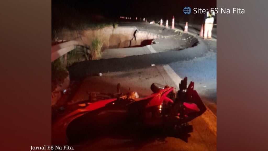 Motociclista morre após cair em cratera na BR-262, na Região Serrana do ES.