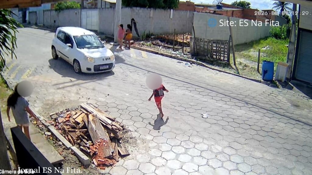 Criança é atropelada enquanto brincava na rua em Sooretama.