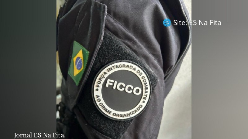 Operação conjunta prende chefe do tráfico e segurança armado de boca de fumo em morro de Vitória Chefe do tráfico do Morro do Alagoano é preso com segurança armado em Vitória.