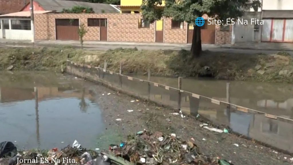 Pernas humanas são encontradas dentro de sacola em valão de Vila Velha Pernas humanas são encontradas dentro de sacola em Vila Velha.