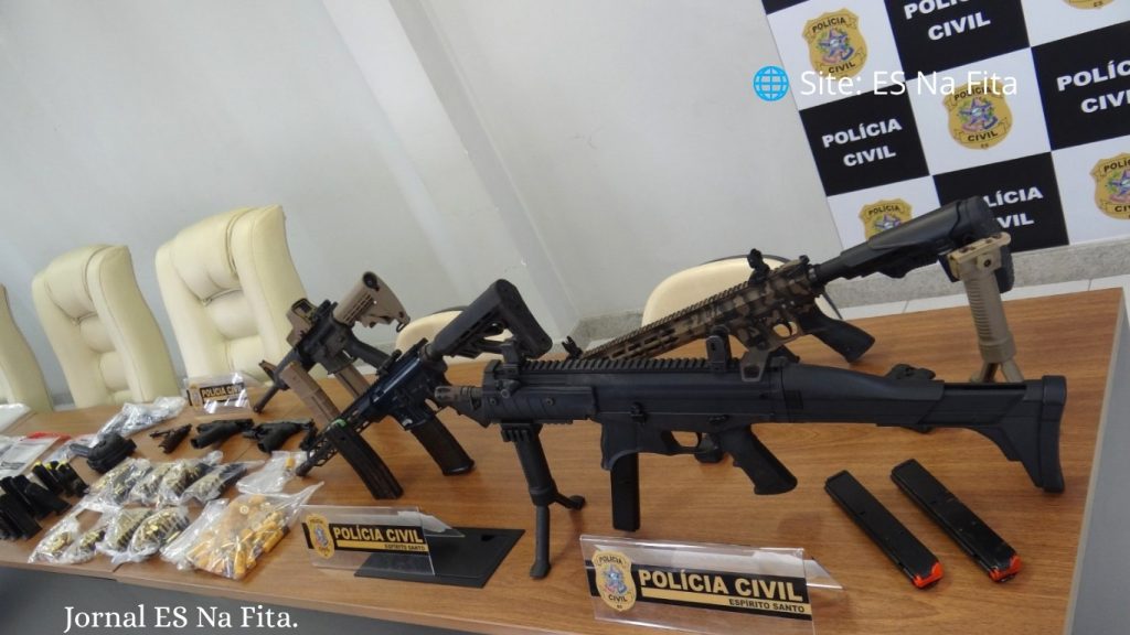 Dupla é presa por vender armas de guerra para traficantes no ES.