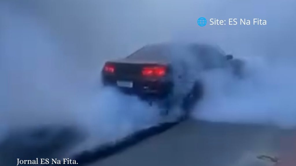 Dono de loja é detido após "fritar pneu" durante manobra proibida com carro de luxo no ES.