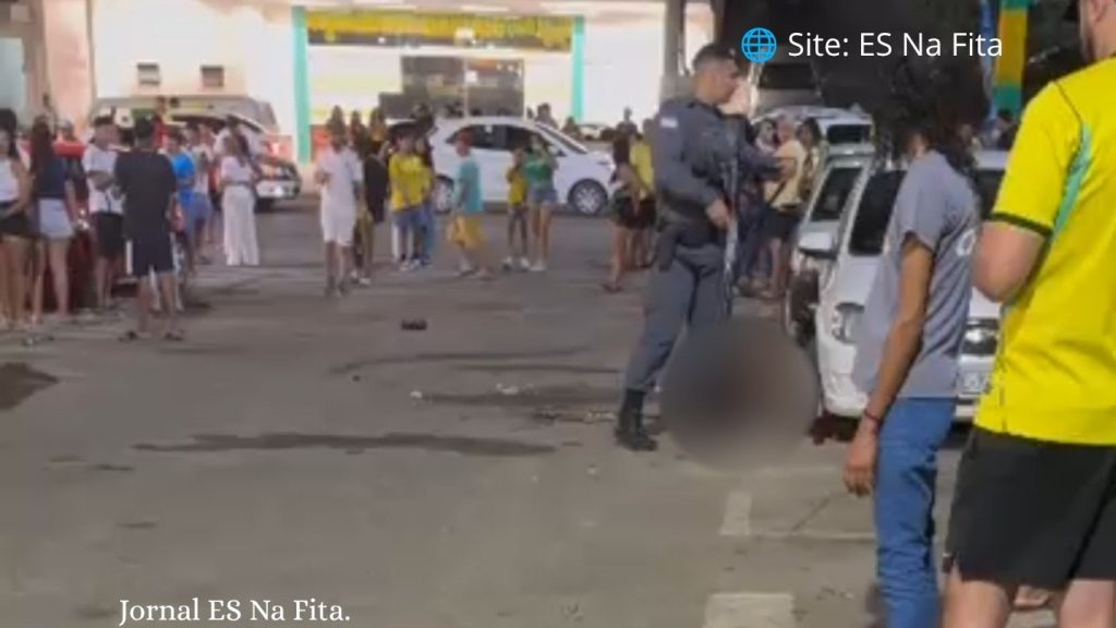 Homem é morto e adolescente baleado após ataque em Barra de São Francisco.