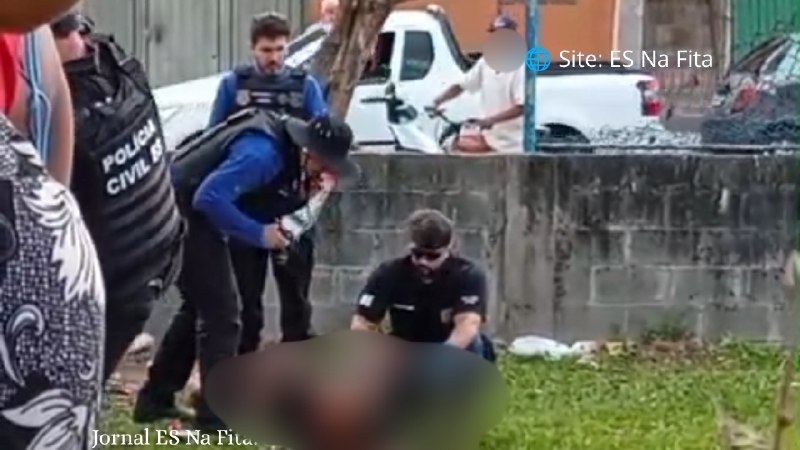 Jovem de 28 anos é executado a tiros durante a madrugada na Serra Jovem de 28 anos é morto a tiros em Nova Almeida, na Serra.
