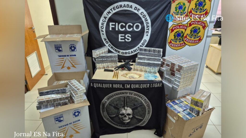 Arma e mais de 3,5 mil maços de cigarros sem comprovação fiscal são apreendidos pela PMES em Cariacica.