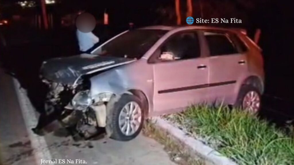 Adolescente morre e quatro jovens ficam feridos após carro bater a caminho de festa no ES.