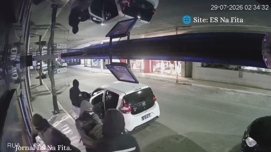 Vídeo: Polícia Civil prende grupo suspeito de arrombar e furtar lojas no Espírito Santo Polícia prende grupo suspeito de arrombar e furtar lojas no ES.