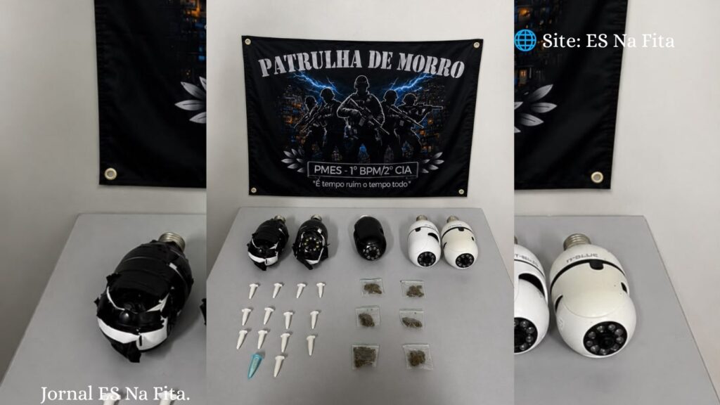 PM apreende cinco câmeras que seriam usadas pelo tráfico para monitorar bairro em Vitória Tráfico instalava câmeras para vigiar movimentação da polícia em bairro de Vitória.