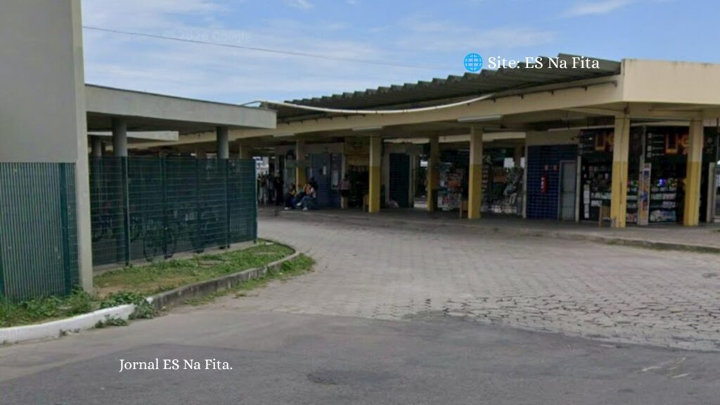 Amigo da onça: colega de trabalho ataca homem dentro do Terminal de Vila Velha Homem é atacado por colega de trabalho no Terminal de Vila Velha.