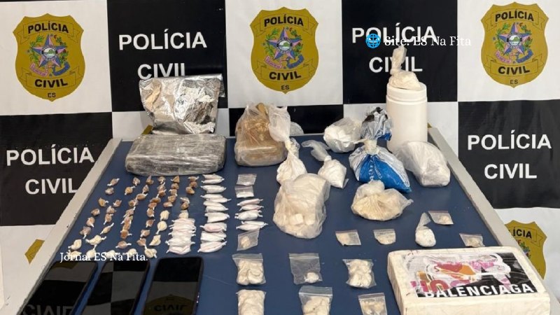 Operação da Polícia Civil apreende 6 quilos de drogas e prende três pessoas em Cachoeiro de Itapemirim Operação apreende 6 quilos de drogas e prende três pessoas em Cachoeiro.