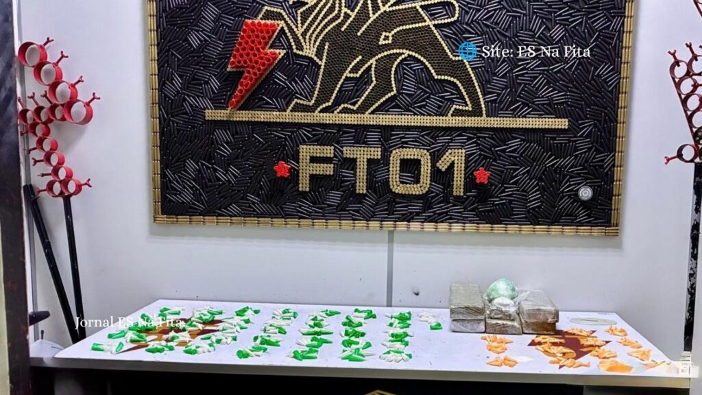 Polícia Militar apreende cerca de 4,8 quilos de maconha em Vitória.