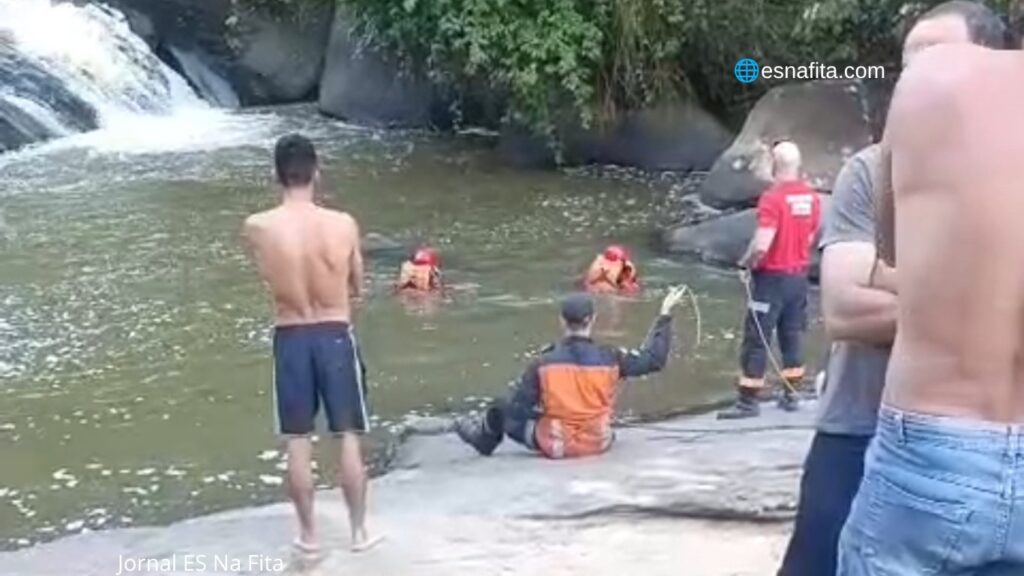 Dois jovens morrem em cachoeira de Conceição do Castelo no ES.
